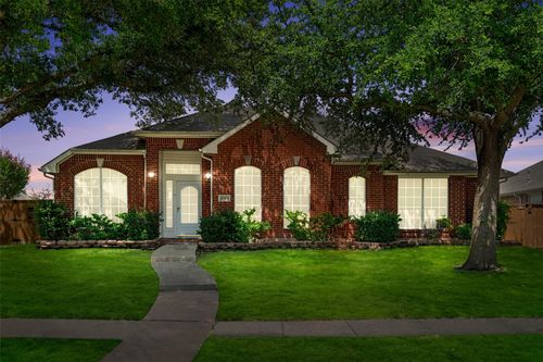 8709 Hartford Dr, Rowlett, TX, 75089-3834 | Card Image