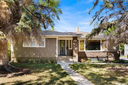 3402 Westgate Ave, Regina, SK, S4S1B5 | Card Image