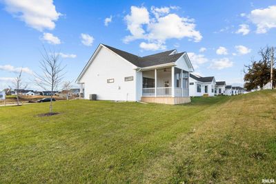 6757 Genesis Way, House other with 3 bedrooms, 2 bathrooms and null parking in Bettendorf IA | Image 2