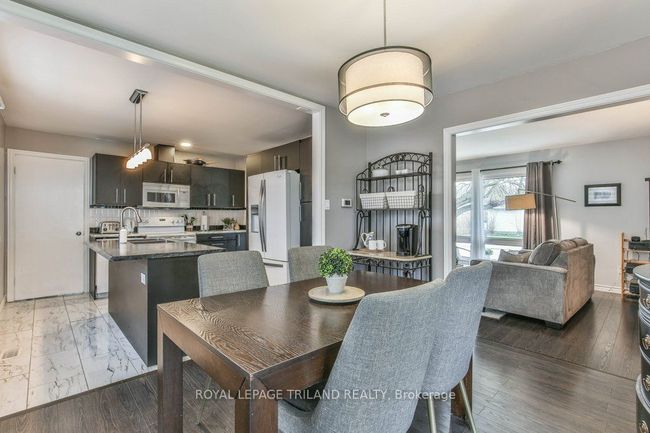 834 Viscount Rd, House other with 3 bedrooms, 2 bathrooms and 4 parking in London ON | Image 14