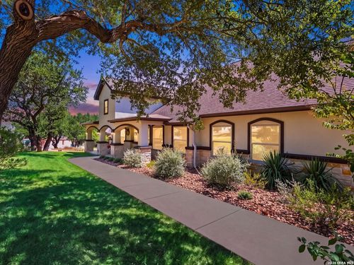 1711 Mountain Spgs, Canyon Lake, TX, 78133-2361 | Card Image