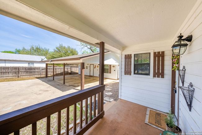 1506 D St, House other with 4 bedrooms, 3 bathrooms and null parking in Floresville TX | Image 44