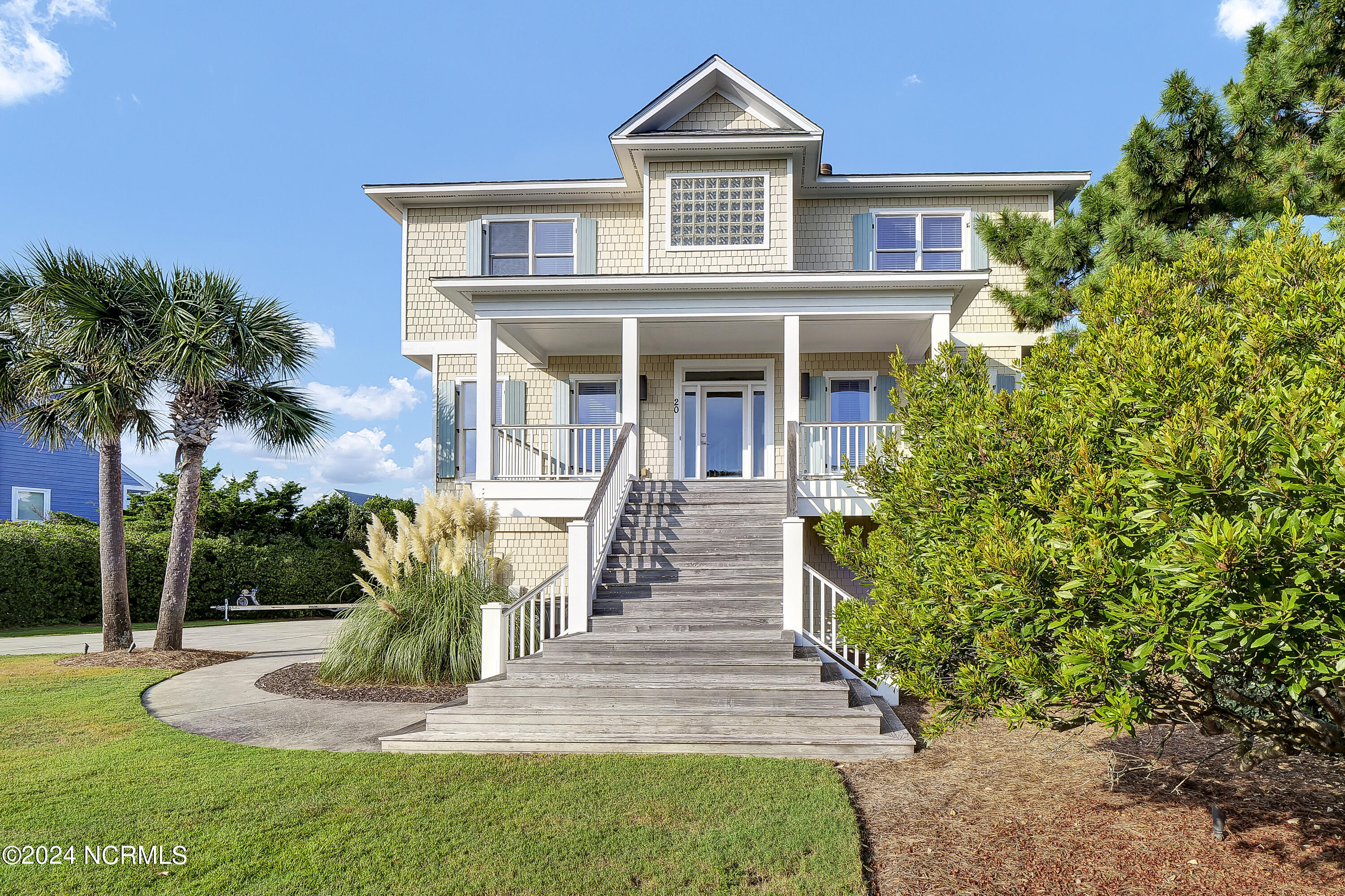 20 Pipers Neck Road, For Sale in Wilmington Zoocasa