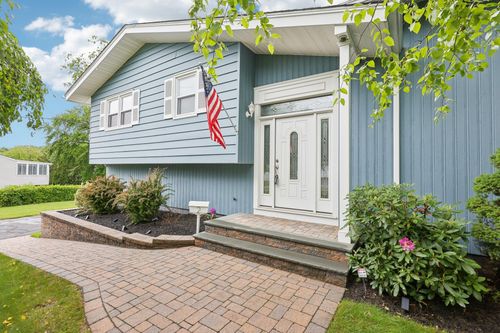 2 Fonda Dr, Stony Point, NY, 10980-2402 | Card Image