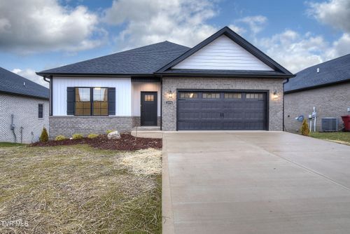 2376 Haystack Cir, Piney Flats, TN, 37686-4663 | Card Image