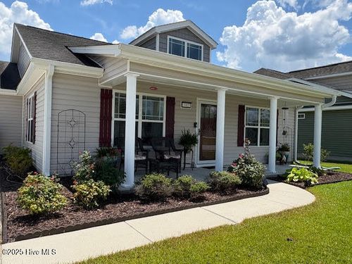 102 Bandon Dr, New Bern, NC, 28562-2300 | Card Image