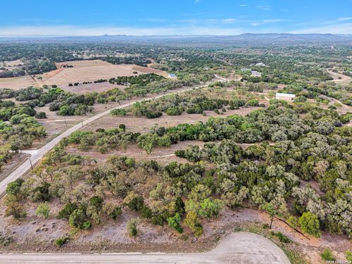 29 Clearwater Canyon Rd, Bandera, TX, 78003 | Card Image