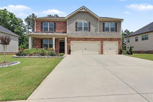 8033 Louis Dr, Locust Grove, GA, 30248-7111 | Card Image
