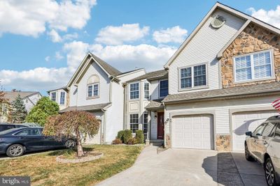 60 Sandhurst Drive, Townhouse with 3 bedrooms, 2 bathrooms and null parking in MOUNT LAUREL NJ | Image 2