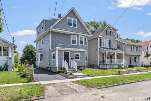 41 Burritt Ave, Stratford, CT, 06615-5604 | Card Image