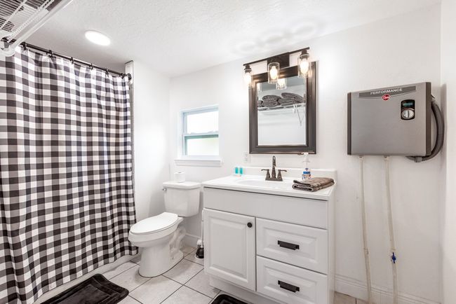 903 S Riverside Dr, House other with 2 bedrooms, 2 bathrooms and null parking in STEINHATCHEE FL | Image 12