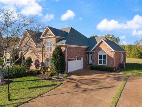 207 Stoners Glen Ct, Hermitage, TN, 37076-2265 | Card Image