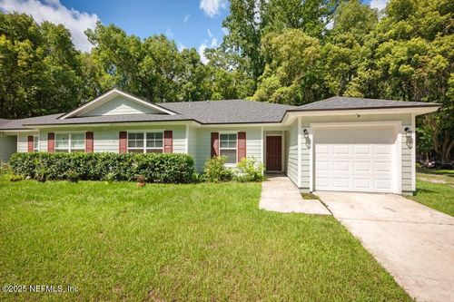 613 Washington Ln, GREEN COVE SPRINGS, FL, 32043-2368 | Card Image