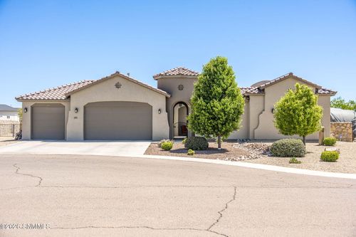 391 Red Cap Ct, Las Cruces, NM, 88007-6205 | Card Image