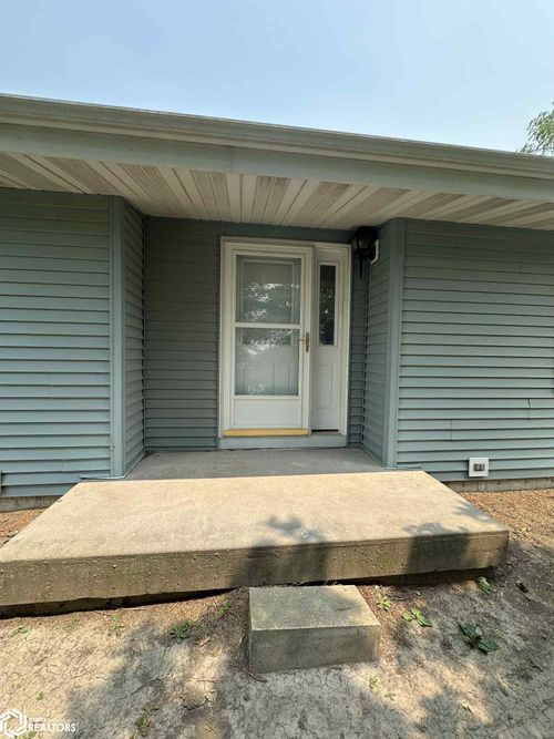 1947 Willow Blvd, Lockridge, IA, 52635 | Card Image