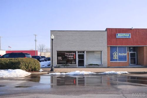 226 W Main St, Sullivan, MO, 63080-1911 | Card Image