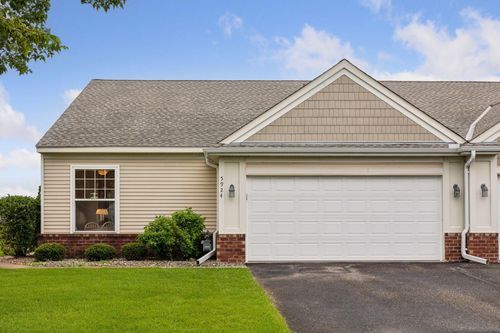 5924 Prairie Ridge Dr, Shoreview, MN, 55126-5001 | Card Image