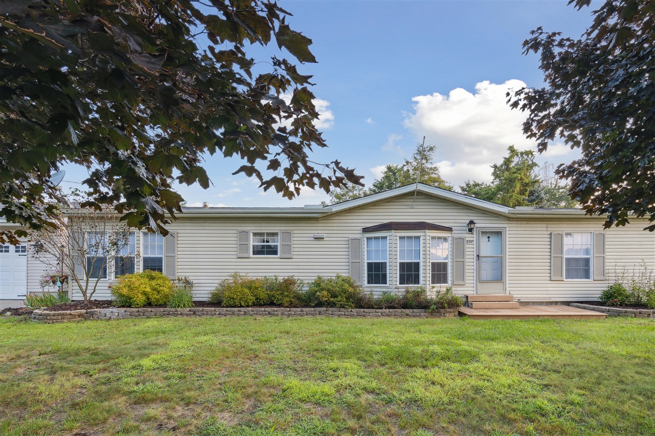 Somerset Dr, Brooklyn, MI 49230