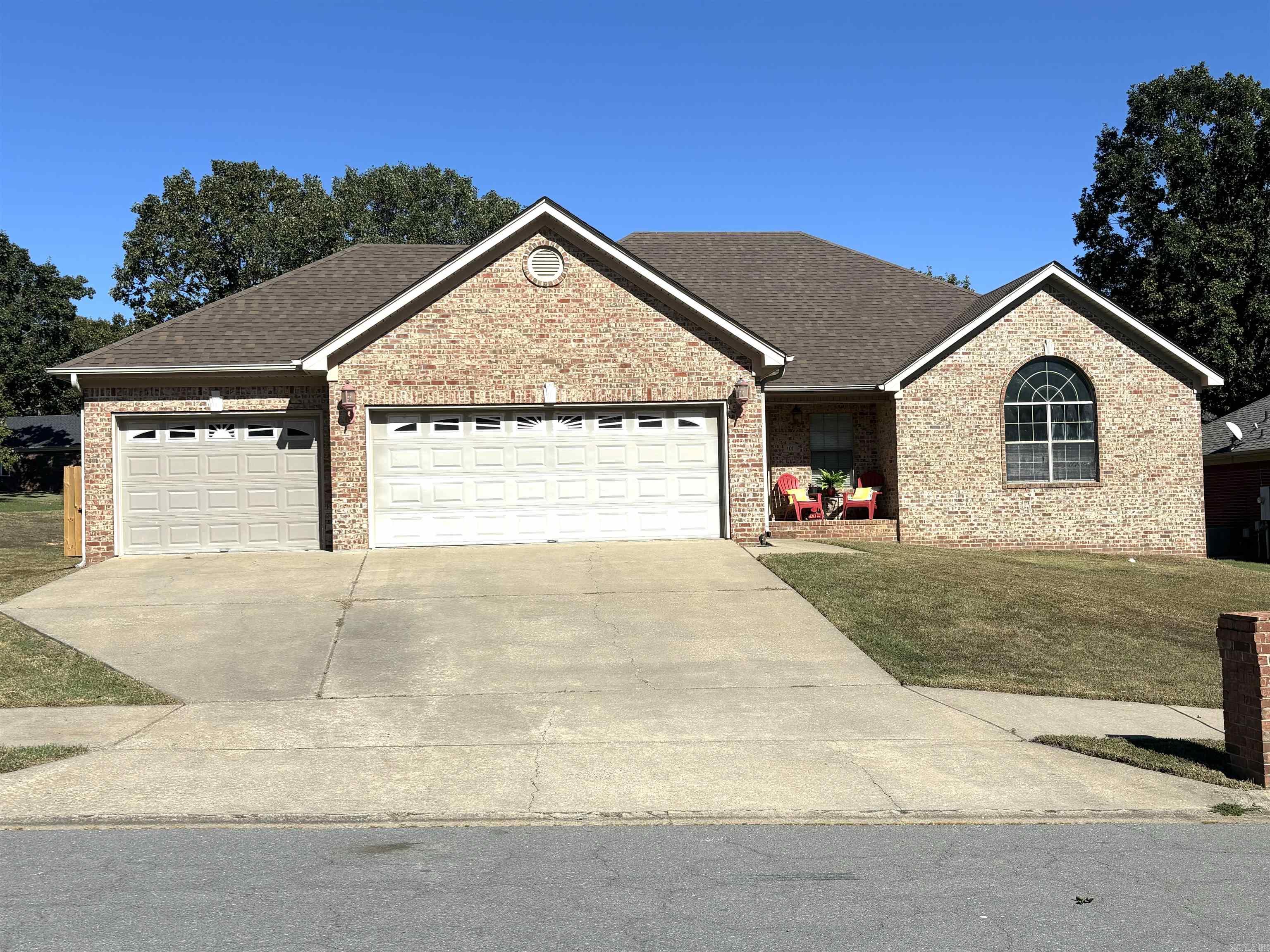 Carnelian Dr, Sherwood, AR 72120