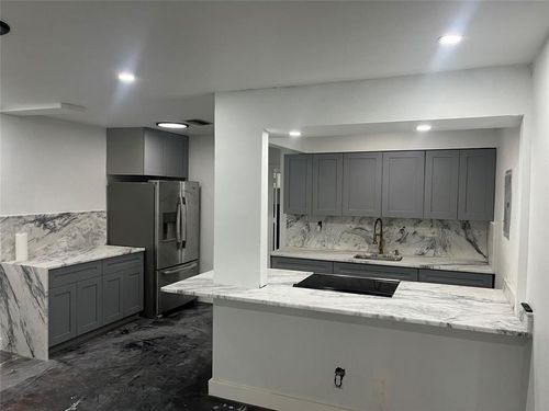 unit-2-739 Ne 13th Court, Fort Lauderdale, FL, 33304 | Card Image