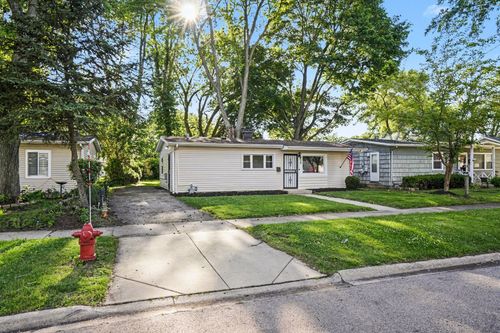 828 Taylor Avenue, Aurora, IL, 60506 | Card Image