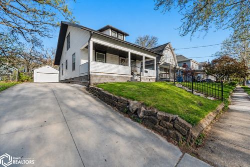 1519 32nd St, Des Moines, IA, 50311-2817 | Card Image