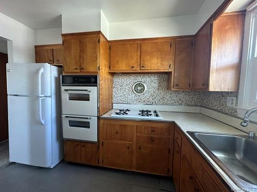 2-70 Marina Rd, Island Park, NY, 11558-1007 | Card Image