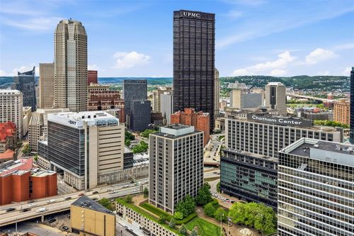19c-112 Washington Pl, Pittsburgh, PA, 15219-3410 | Card Image