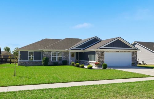 311 Mohegan Trl, Richmond, KY, 40475-8770 | Card Image