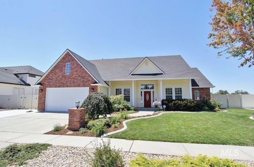 1729 Hickory Ave, Fruitland, ID, 83619-3824 | Card Image