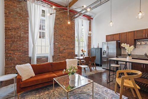 apt-255-1350 Rosa L Parks Blvd, Nashville, TN, 37208-2685 | Card Image