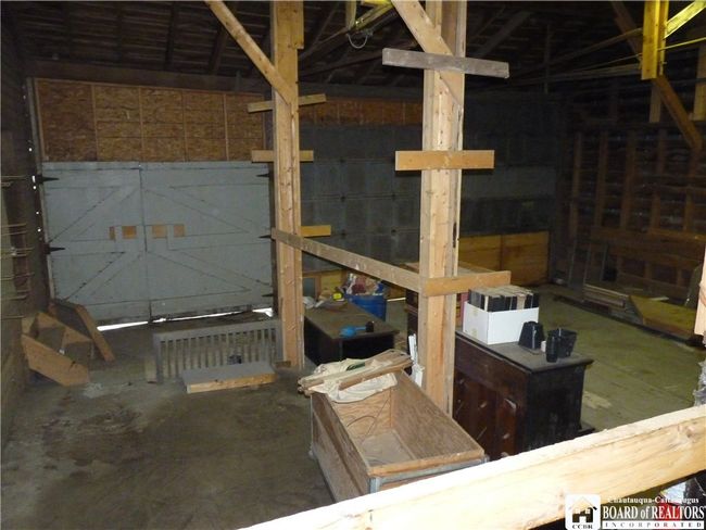 Eastern side of the building with 3 exterior bays | Image 14