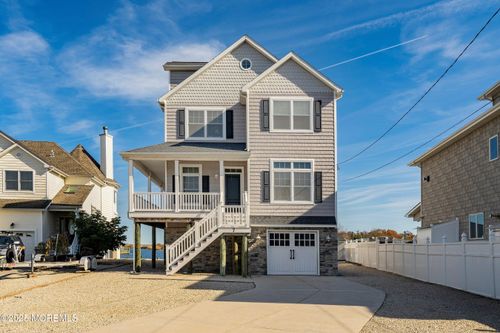 7 Travelers Way, Bayville, NJ, 08721-1510 | Card Image