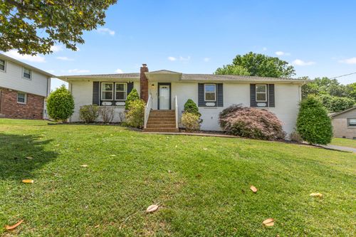 108 Maureen Dr, Hendersonville, TN, 37075-5312 | Card Image