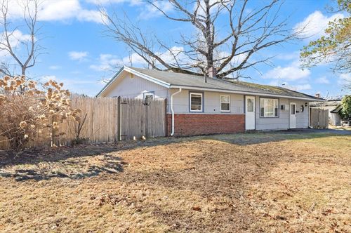 19 Rodwell St, Brockton, MA, 02302-1439 | Card Image
