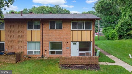 10148 Fair Woods Dr, FAIRFAX, VA, 22030-1706 | Card Image