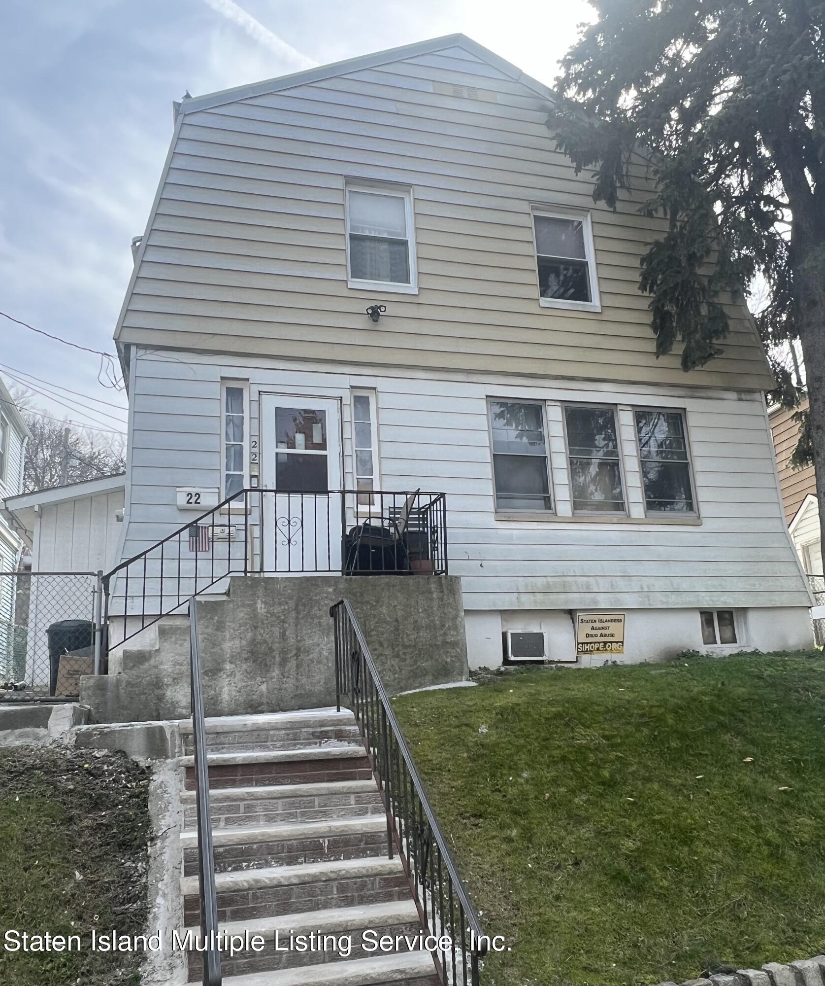 Van Buren St, Staten Island, NY 10301