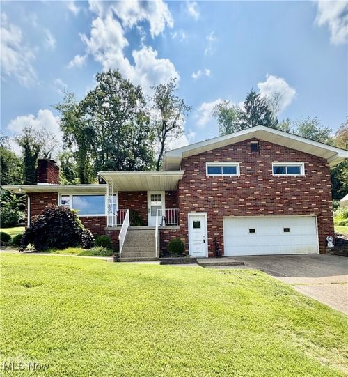 54084 Highview Row, Martins Ferry, OH, 43935-1175 | Card Image