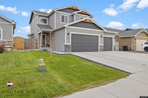 5875 Overlook Way, Mills, WY, 82604-2145 | Card Image
