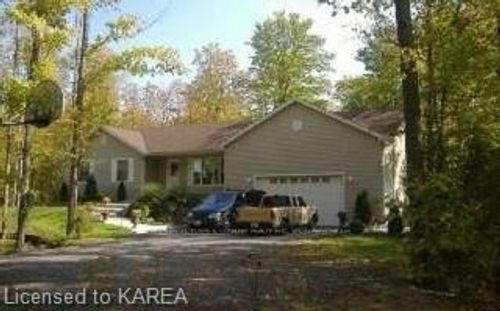 3047 Freeman Rd, Sydenham, ON, K0H2T0 | Card Image