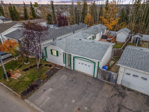 152 Harpe Way, Fort Mcmurray, AB, T9K2K6 | Card Image