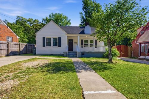 1532 Gorrell St, Greensboro, NC, 27401-3559 | Card Image