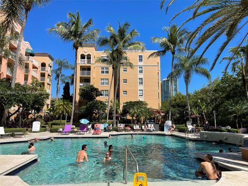 9602-19501 E Country Club Dr, Aventura, FL, 33180-2551 | Card Image