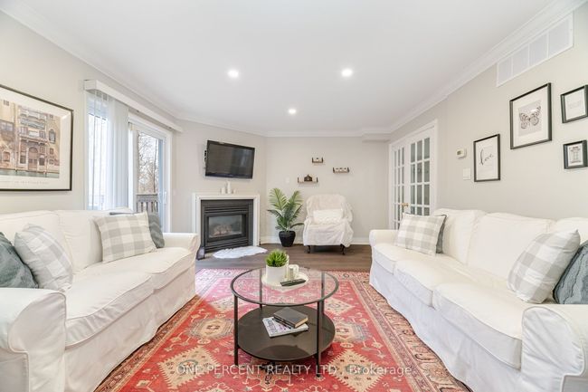 228 - 2110 Cleaver Ave, Condo with 3 bedrooms, 3 bathrooms and 1 parking in Burlington ON | Image 9