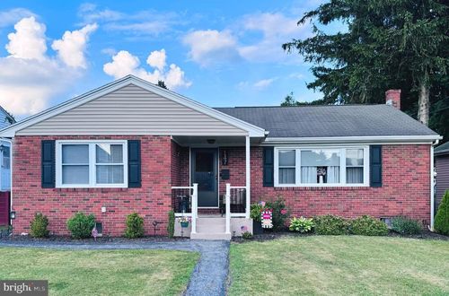 147 S Wylam St, FRACKVILLE, PA, 17931-1915 | Card Image