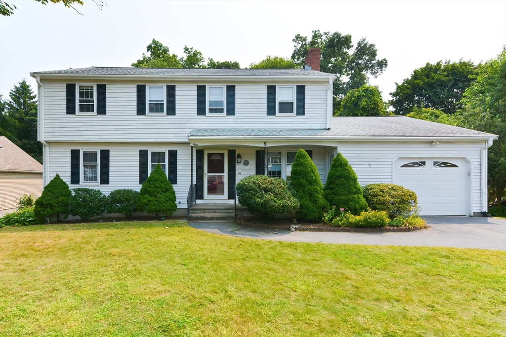 Bandy Ln, Milford, MA 01757