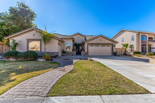 6827 W El Cortez Pl, Peoria, AZ, 85383-7098 | Card Image