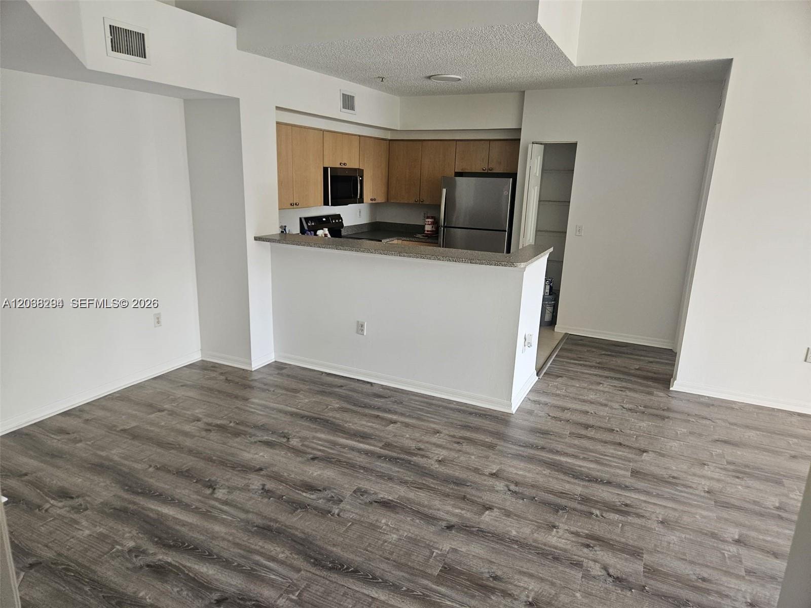 Residential Lease in Miramar 3