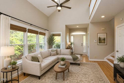 323 Columbia Pl E, Chapel Hill, NC, 27516-2161 | Card Image