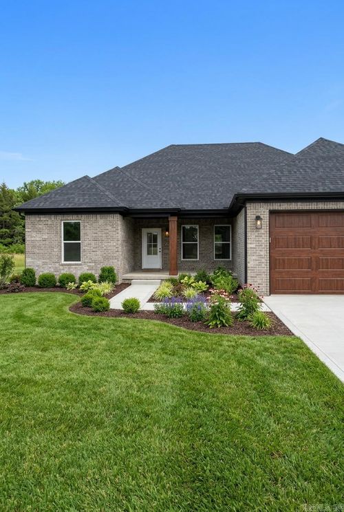 108 Michelle Dr, Beebe, AR, 72012-8020 | Card Image